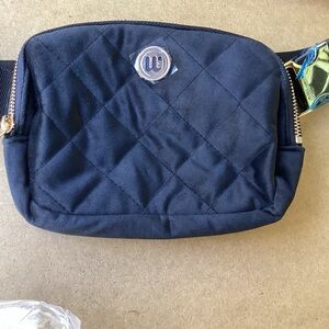 Wantable velvet belt back black Quilted Crossbody Bag